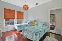 Private, charming home in downtown Stuart