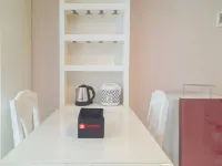 Modern Look and Homey Studio at Mataram City Apartment By Travelio - Condos