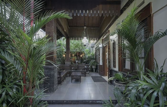 Ndalem Maharani Guest House