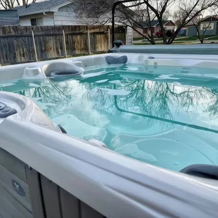 Hometown USA With Hot Tub and Fully Renovated