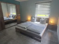 Haus am Wald Quietly located vacation apartment on the ground floor with terrace Hotels in Tabarz