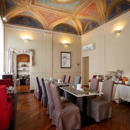 HNN Luxury Suites