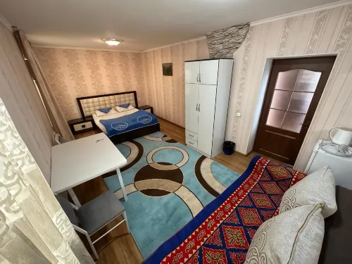 Tunduk Hostel - Hostels