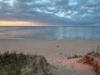 Beach Front Cottage - Lake Superior - 4-Star
