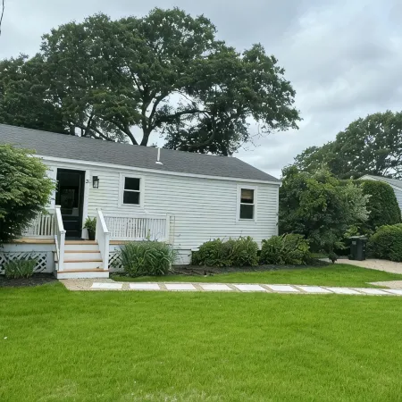 NEW!! Charming 2-bedroom house in Green Harbor Marshfield WALK TO BEACH