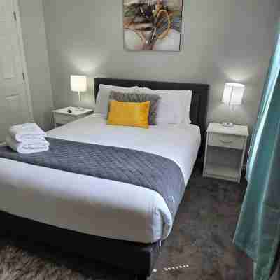 Charming 2-bedroom Condo On Music Row Rooms