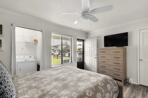 Charming 1-bedroom condo in superb Destin with WiFi, AC - 2-Star