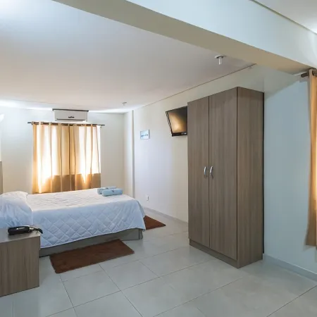 Monte Serrat Hotel