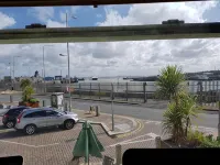 The Seafront Inn Holyhead - parking