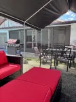 Salt Pool, cozy House near Downtown and International Airport