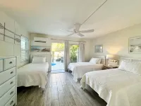 SC2 11th ST. in Kcb. Best Home Away from Home – 2Br/2BA with Private Pool & Dock