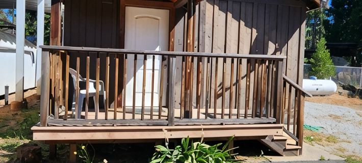 Cozy 1 bedroom cabin in peaceful Trinity Center with AC Hotels in Trinity County