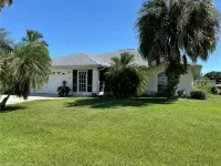 Welcome to Floridays...a quiet place by the lake - Boutique
