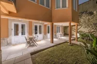 Casa Rietsch - parking