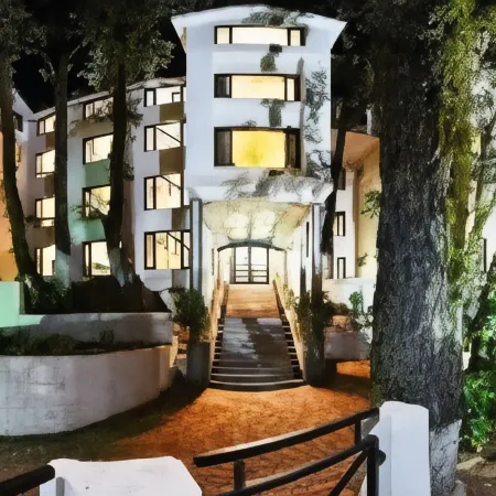 Indraprastha Resort and Spa - Dalhousie