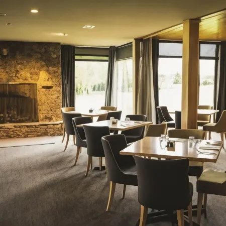Distinction Mackenzie Country Hotel