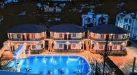 Dip Holidays - Pool