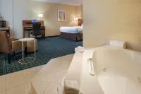 Fairfield Inn & Suites Belleville - Bathtub