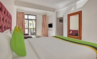Santa Monica Resort - Calangute - Housity