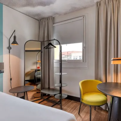Ibis Berlin Kurfuerstendamm Các khách sạn gần Trung tâm mua sắm Bikini Berlin