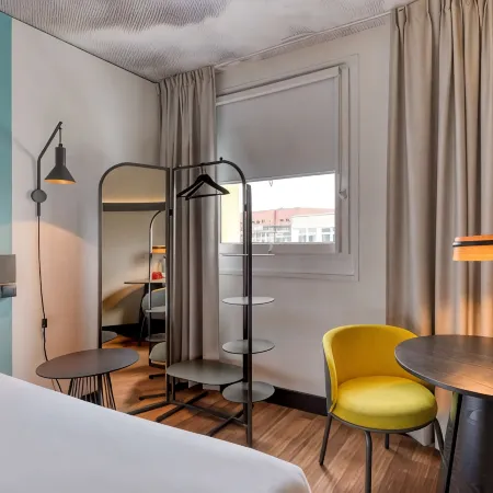 Ibis Berlin Kurfuerstendamm Отели рядом с достопримечательностью «Шёнеберг»