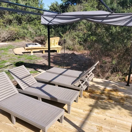 500 Feet to the Beach, Full House with Stocked Kitchen, Linens & Beach Supplies