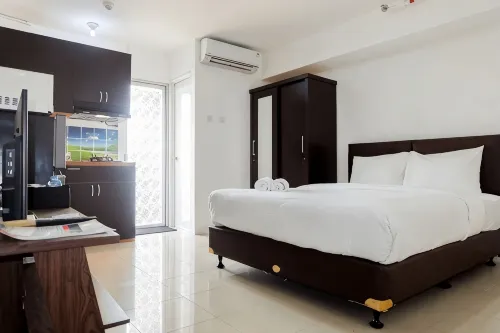 New Studio at Bassura City Apartment Near Shopping Mall by Travelio - Homestays
