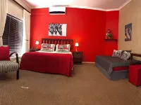 Atlantic Breeze Hotels near Paddocks shopping Centre