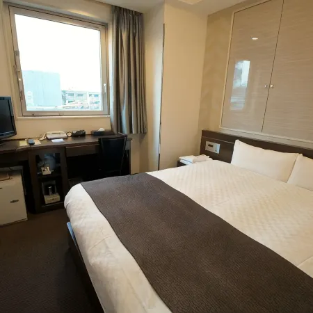 Business Hotel Lend