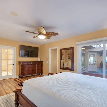 Deluxe Oceanfront Beach House I Luxury Hot Tub I Family Game Room I On the Beach
