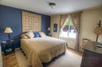 Elegance & Serenity and A Short Walk To Town - 4-Star