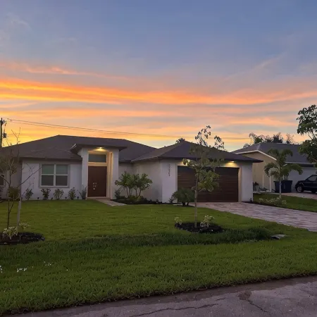 NEW Coastal Paradise GEM!! Spacious 4BR, 3 Full Baths w/Pool!! PET FRIENDLY!!!