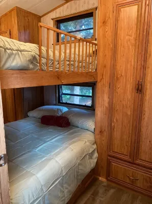 Hideaway!! less than a mile to the acres - 3-Star