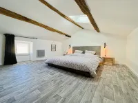 Group gîte near Futuroscope and Poitiers. Pets allowed - 4-Star