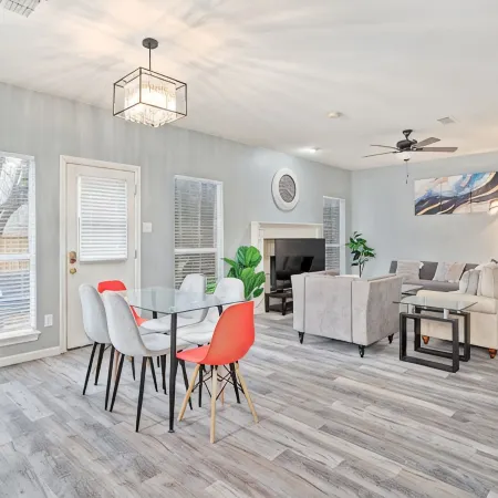 Stylish Modern House  4Br/3BA  Home in McKinney