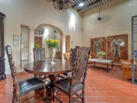 Casa Sur, Hacienda Living in Merida Centro - Holiday bungalows
