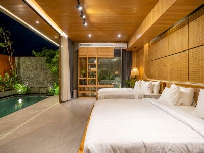Anvilla Solo with private pool