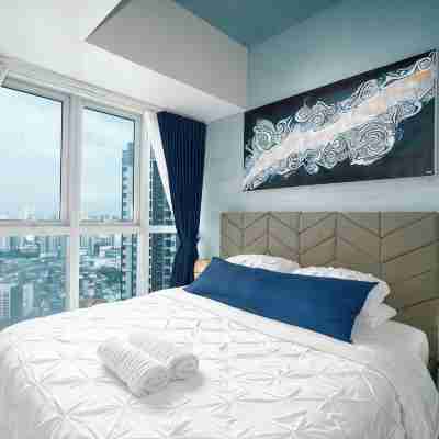 Blackjack Suite @ Uptown Parksuites T2 / 35th Flr Rooms