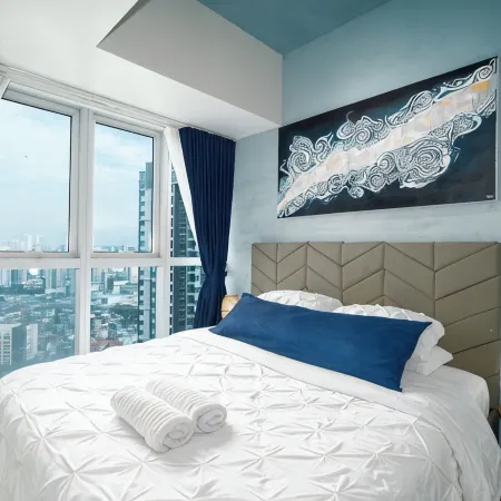 Blackjack Suite @ Uptown Parksuites T2 / 35th Flr