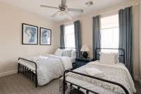 Charming Carlton Landing Single Story Home Steps Away from TownCenter - The Nest - 4-Star