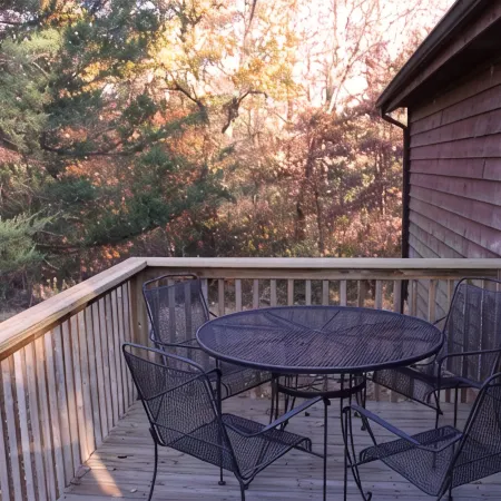 Winetrail Cabin - SIU, Giant City SP, Shawnee Forest, & Cedar Lake minutes away!