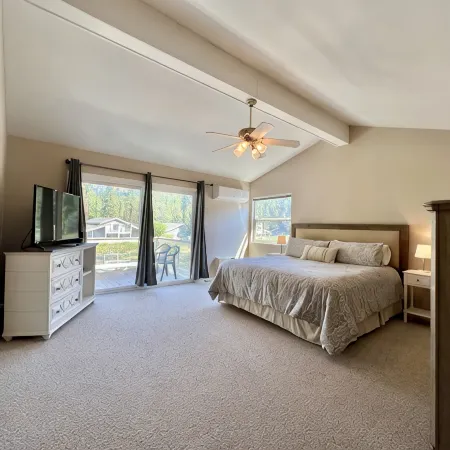 Cozy Townhome on Plumas Pines