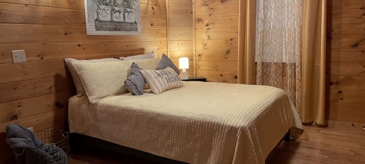 Cheerful & Cozy 2Bd/2BA  Cabin. Amazing Rates for Your Visit! Hotels in Cosby