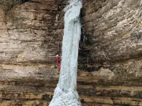 2-Bedroom Luxury Loft in the Heart of Downtown Munising Hotéis em Munising