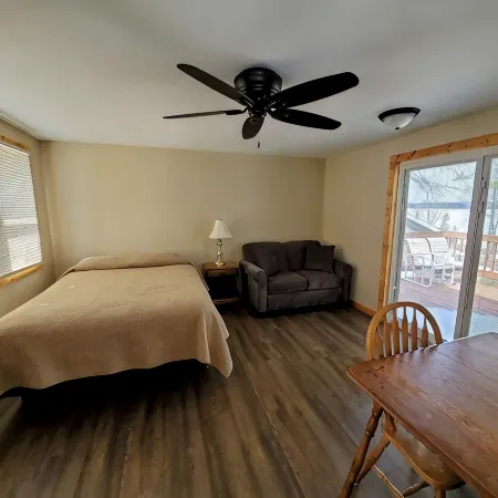 Cozy Cabin Getaway - Studio on ATV & Snowmobile Trail with Hi Speed WiFi Hotels in Conover