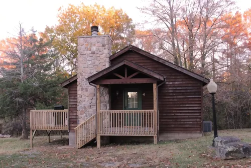 Winetrail Cabin - SIU, Giant City SP, Shawnee Forest, & Cedar Lake minutes away! - Balkoner