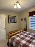Beautiful Getaway In the UP!! Right on Snowmobile and ORV Trails - Homestays