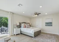 LakeView Villa, lake access, lake view, hot tub, game room, outdoor space - Homestays