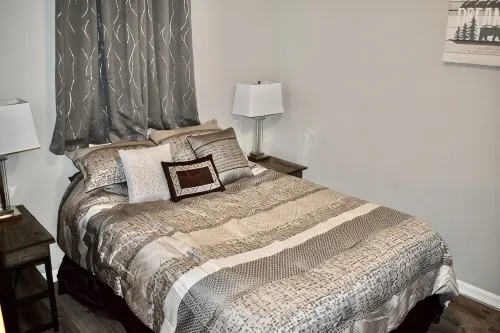 Family-Friendly 3BR Home near River & Bike Path! Close to downtown. - 3-Star