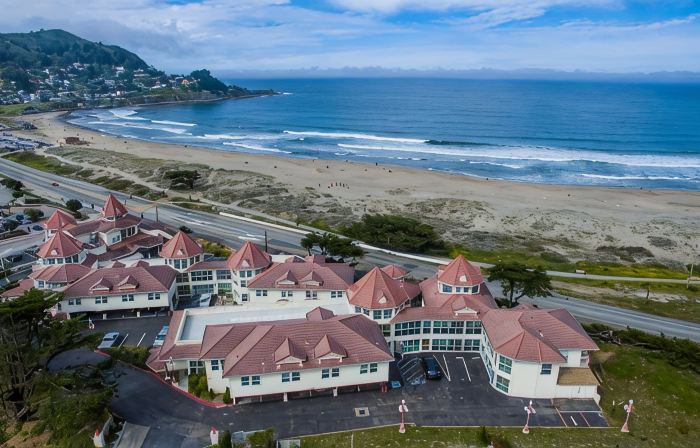 Pacifica Beach Hotel